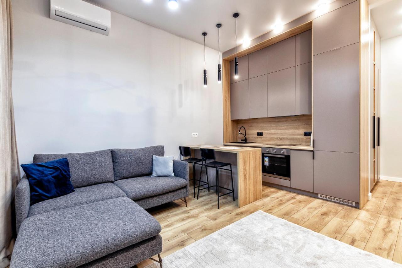 Aura Business Class Apartment Nur-Sultan  Exterior photo