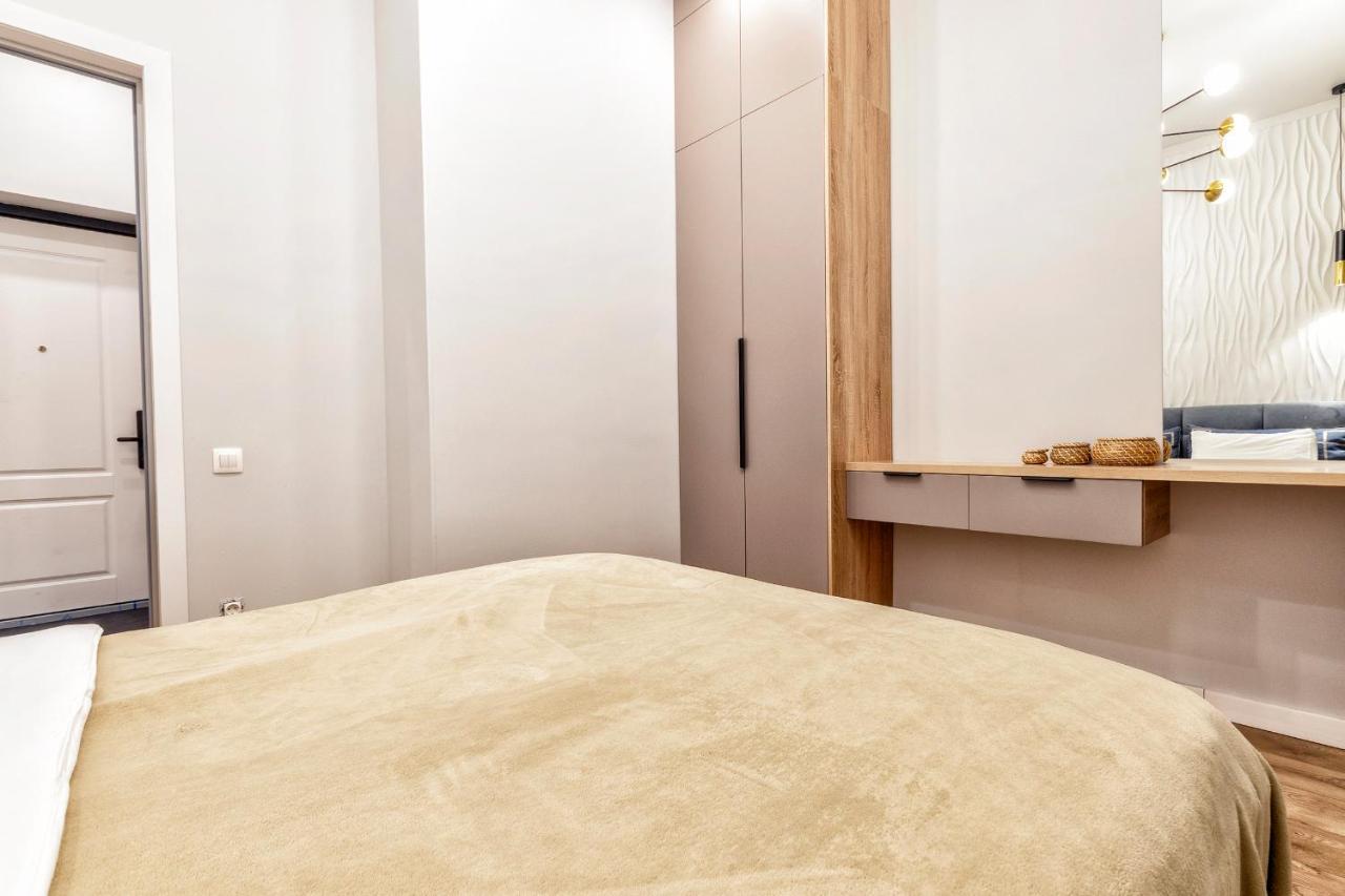 Aura Business Class Apartment Nur-Sultan  Exterior photo