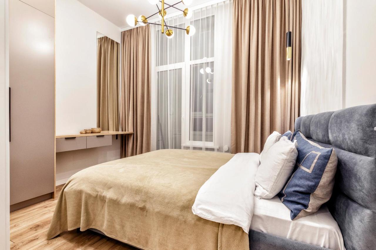 Aura Business Class Apartment Nur-Sultan  Exterior photo